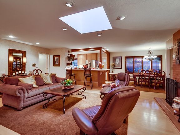 5th image of 4109 Caflur Ave