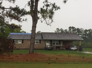 241 Clyde Collier Rd, Hallsboro, NC 28442