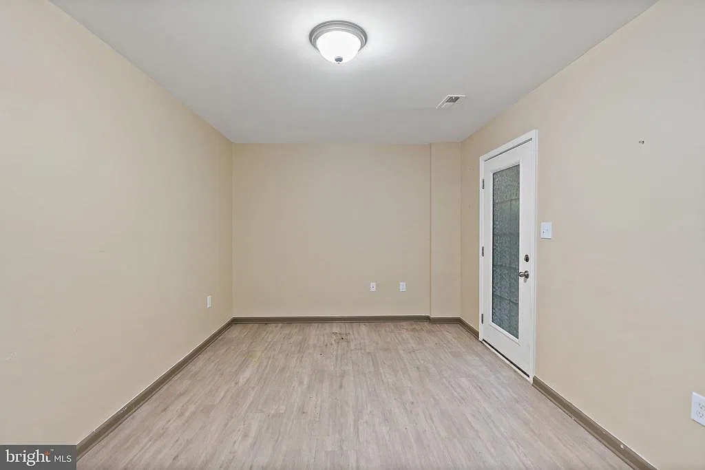 3 bed, 2.5 bath, 1794 sqft, $1,850 — Photo 3