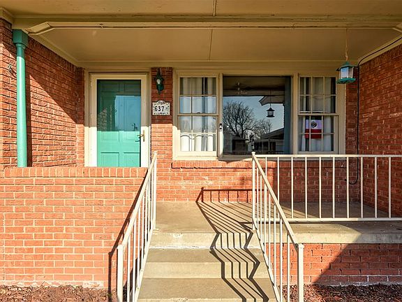 2nd image of 637 E Bouse Dr