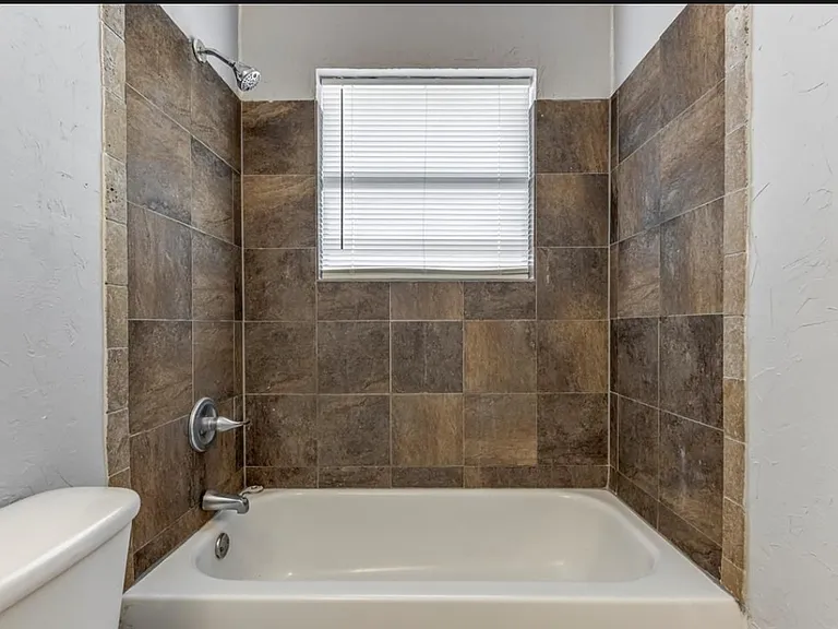 207 Stanton Dr — Photo 11