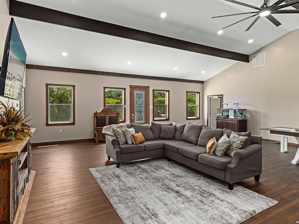 1st image of 486 Camino Real Rd