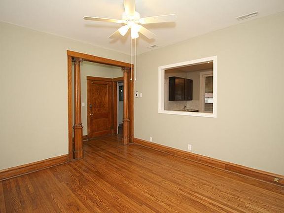 3rd image of 2047 N Kimball Ave #Tw0