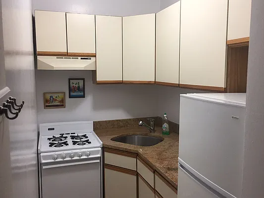 Rented by Meraki Realty LLC | media 15