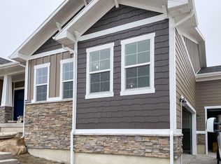 846 E Mountain Rd, North Ogden, UT 84414