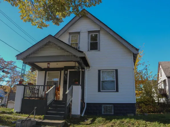 2667 North 36th STREET, Milwaukee, WI 53210