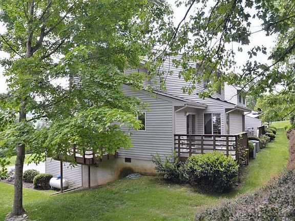 HAW CREEK VILLA #107