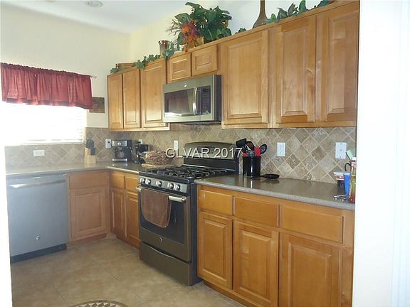 3rd image of 9370 Corkfish St