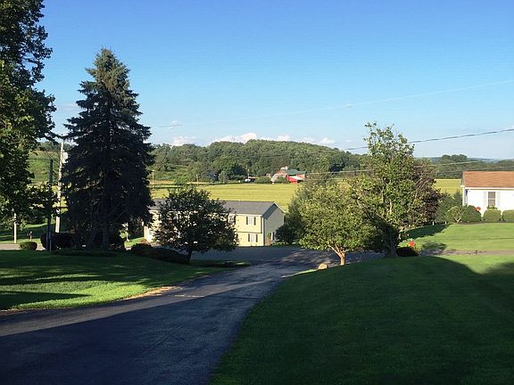 5th image of 4067 Collegeview Dr