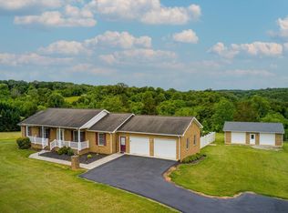 705 Middle Valley Rd, Hardy, VA 24101