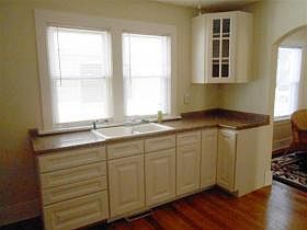 4th image of 212 W 30th St