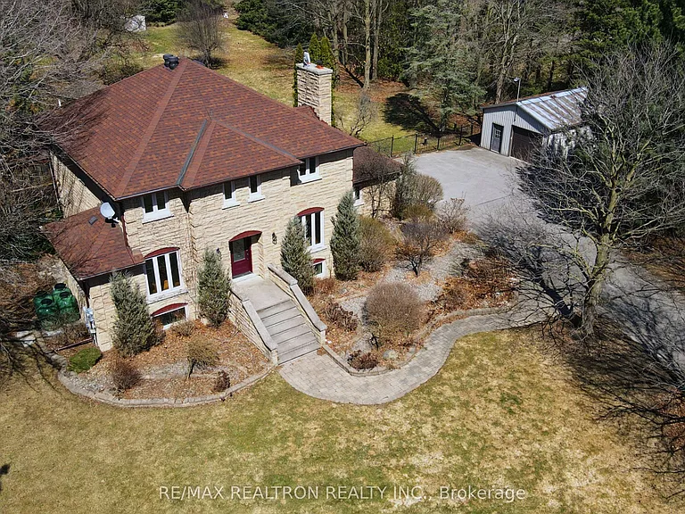 1998 Green Ln E — Photo 1