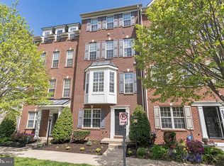 533 Girard St, Gaithersburg, MD 20877