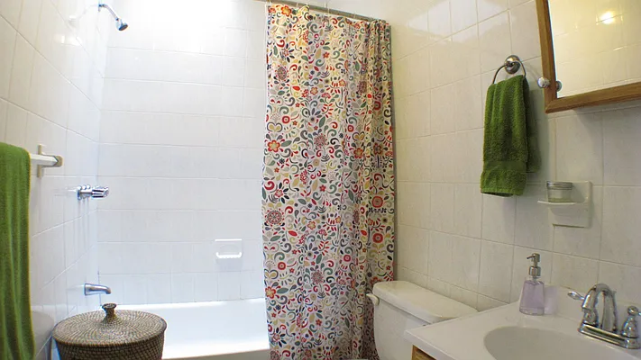 Rented by Keller Williams NYC | media 35