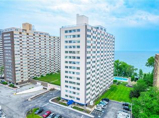 12520 Edgewater Dr APT 1605, Lakewood, OH