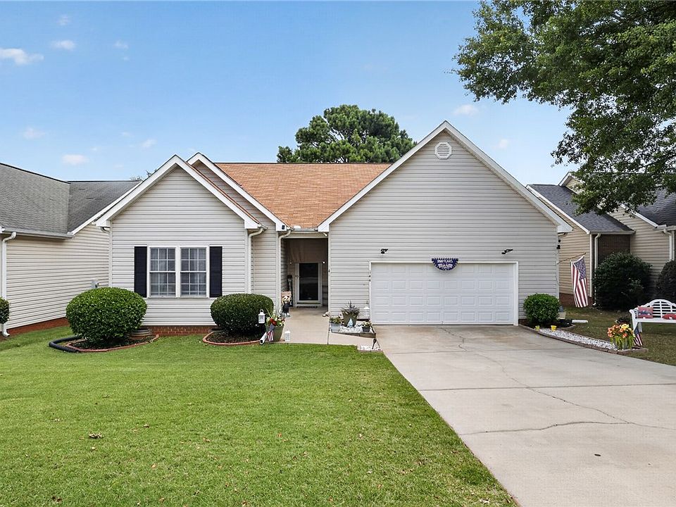 1st image of 144 Elliott Cir