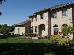 14880 Moorings Ln, Oak Forest, IL 60452