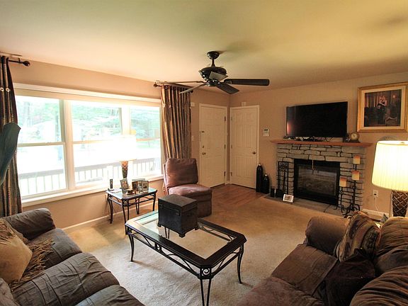 5th image of 79 Driftwood Dr