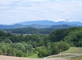 1323 Wisteria Ln, Sevierville, TN 37862
