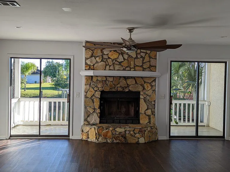 1349 Capri Dr — Photo 10