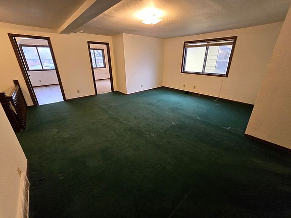 4th image of 612 Court St #4