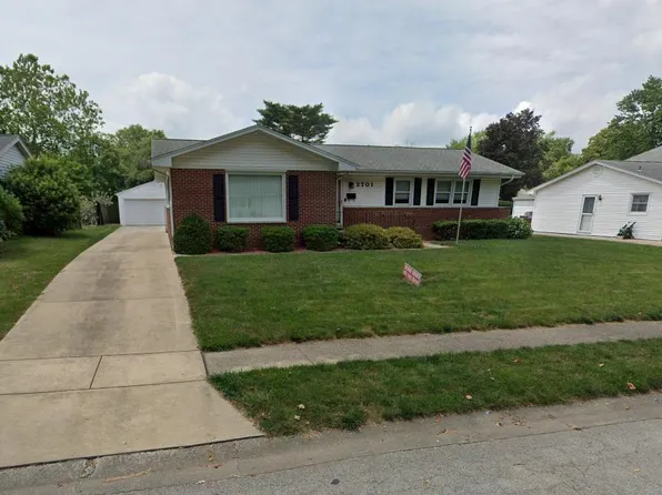 2701 Bennington Dr, Springfield, IL 62704