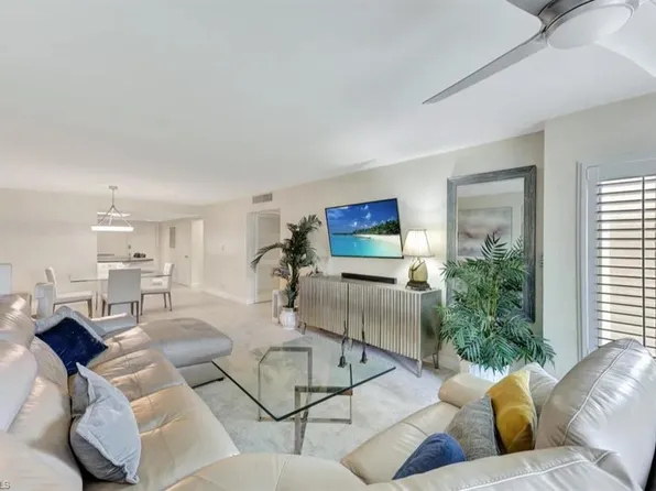 2264 Winkler AVE #204, FORT MYERS, FL 33901