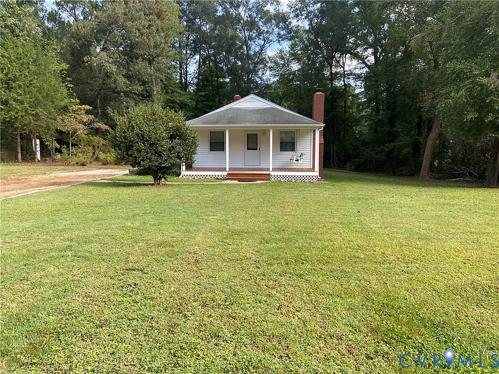 3 bed, 2.0 bath, 1120 sqft, $2,100 — Photo 1