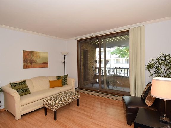 5th image of 1906 E Shorewood Blvd Unit 254