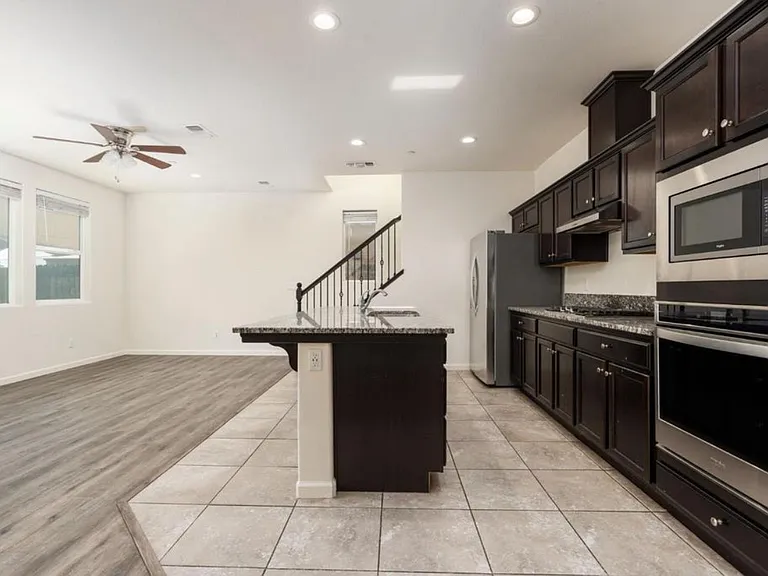 6135 E Bishop Ln — Photo 8