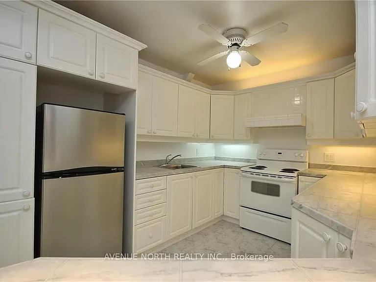 318 Lorry Greenberg Dr #308 — Photo 7