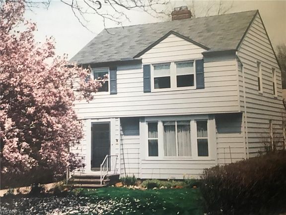 4th image of 4421 Acacia Dr