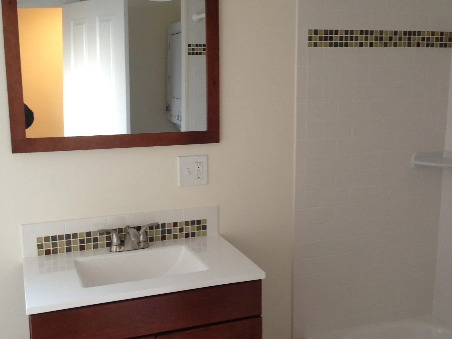 3 bed, 1200 sqft, $3,100 — Photo 4