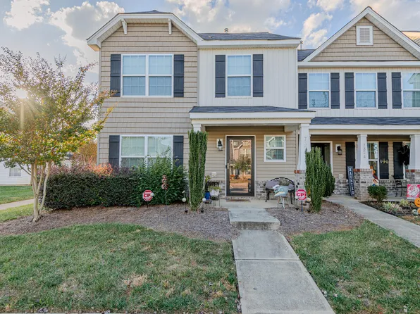 7320 Colleen Park Dr, Whitsett, NC 27377