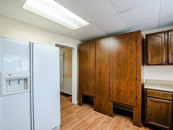 5th image of 950 Lenox Ave