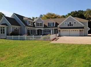 19 Ice Valley Rd, Osterville, MA 02655
