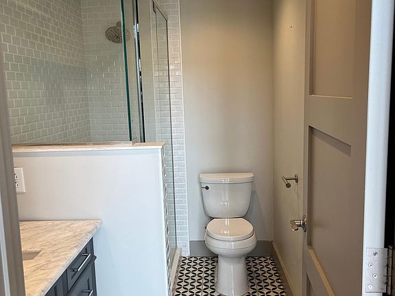 4th image of 239 E Water St #3B