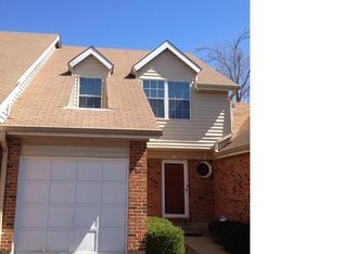 3711 Candlewyck Club Dr APT B, Florissant, MO 63034