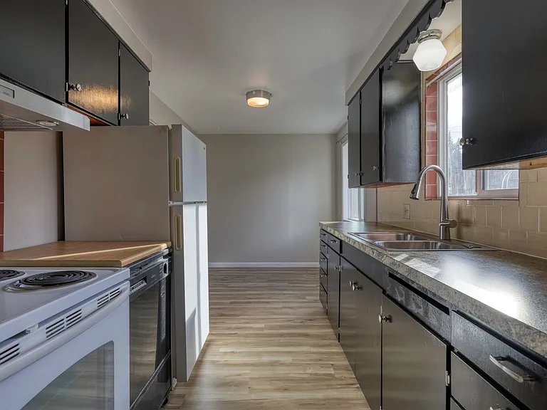 503 N 5th Ave SW — Photo 11