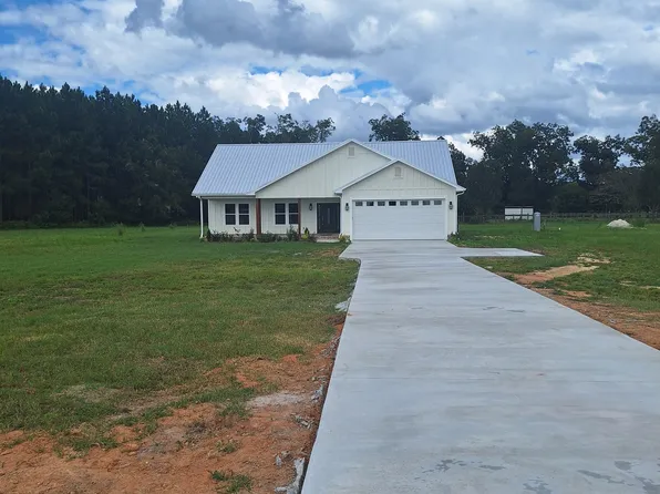 56 Dallas Ln, Baxley, GA 31513
