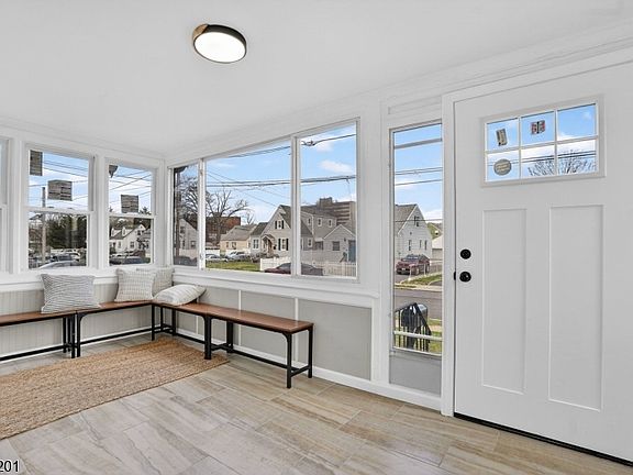 3rd image of 1614 Mildred Ave