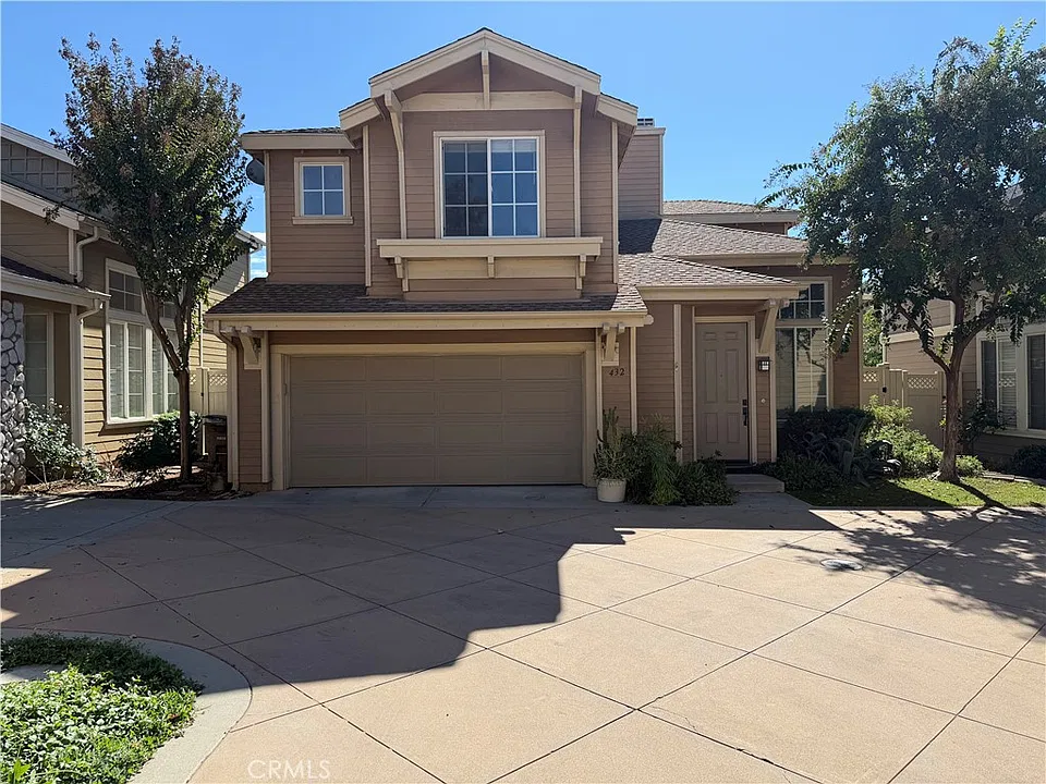 432 Middlebury Ct