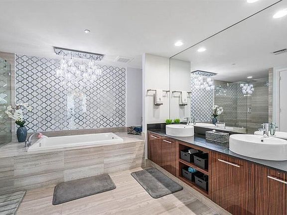 4th image of 3951 S Ocean Dr Unit 1603