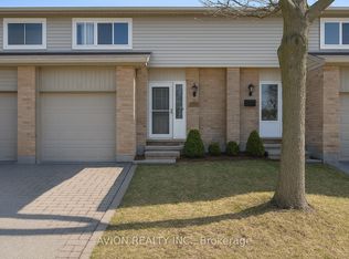 5536 Montevideo Rd #2, Mississauga, ON L5N2P4