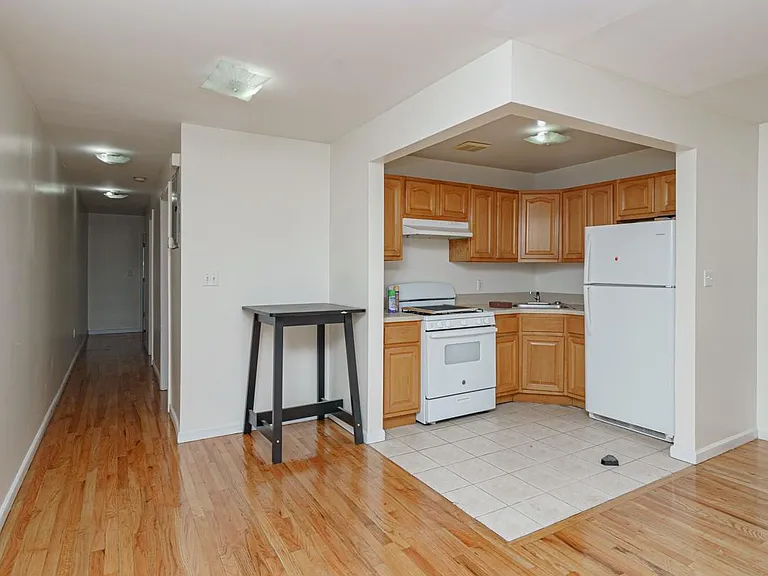 1337 Park Pl #2 — Photo 4