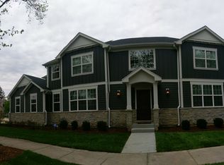 401 W 3rd St, Elmhurst, IL 60126