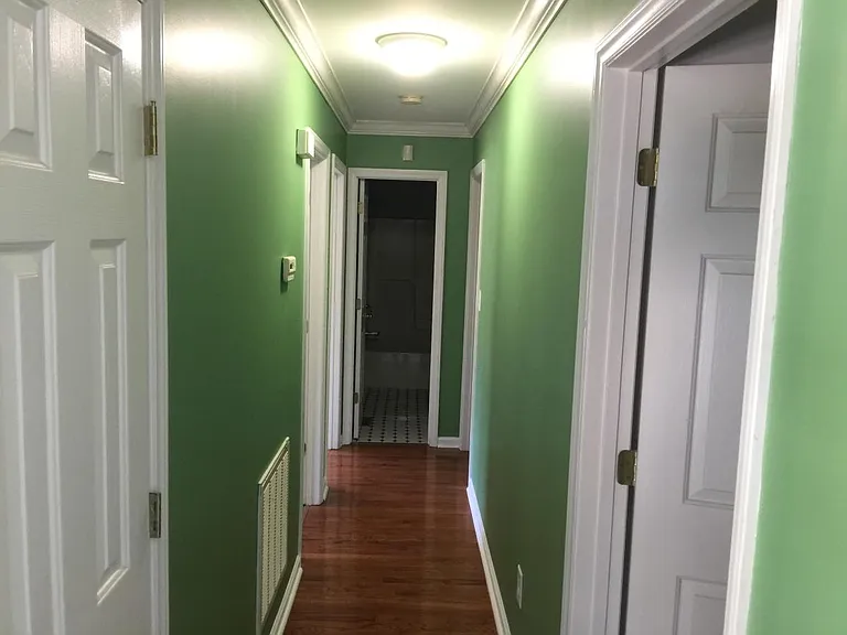 111 E Rockway St — Photo 10