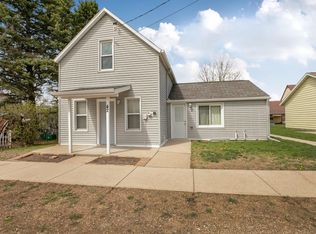 42 1st St SE, Richmond, MN 56368