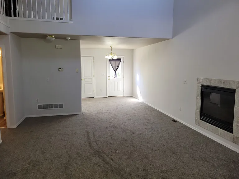 5561 Prairie Schooner Dr — Photo 4