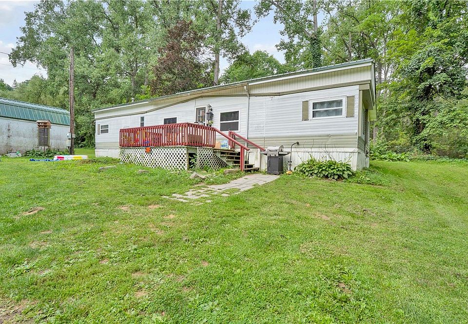 1st image of 10194 Stones Falls Rd N